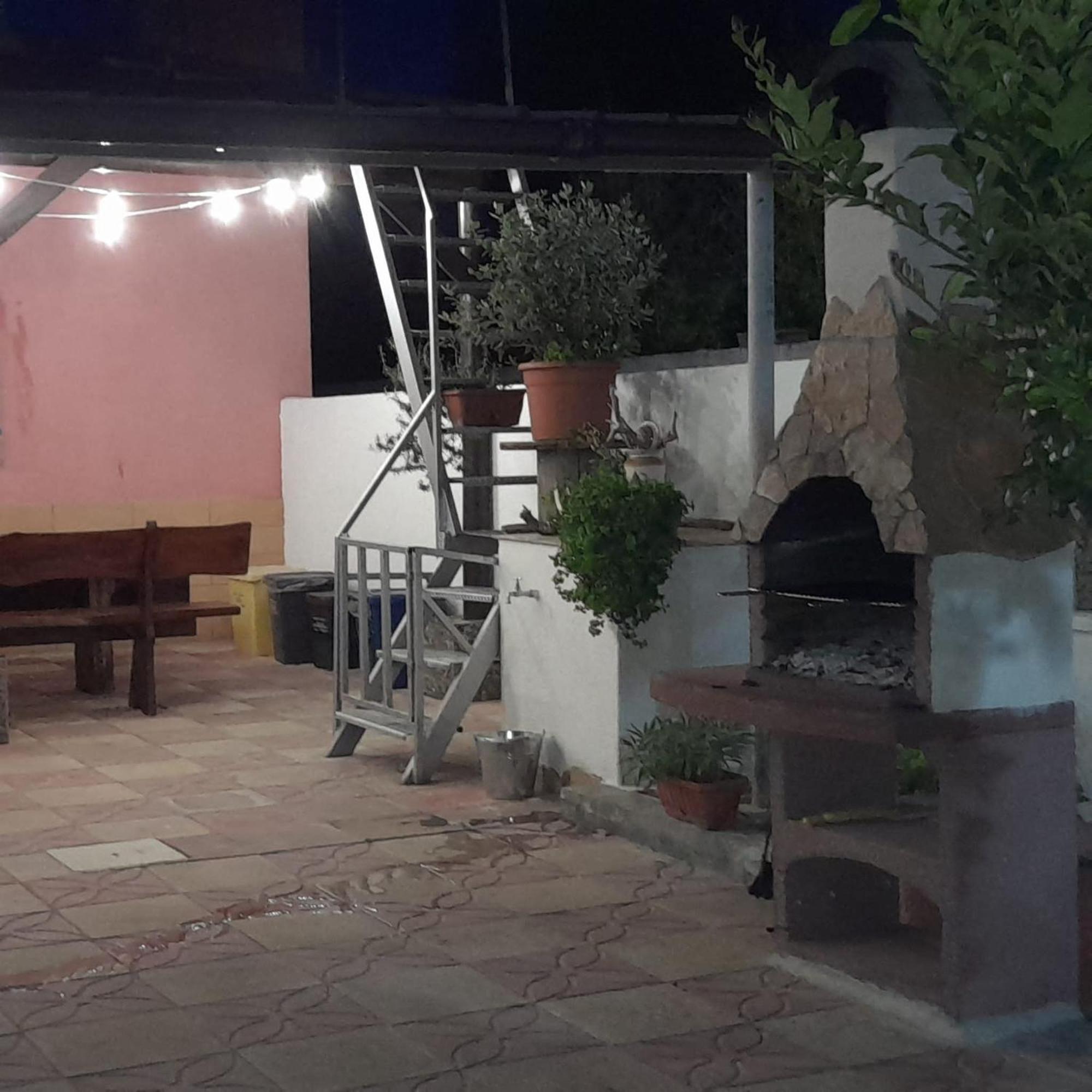 Villino Il Melograno Villa ตอร์เร สเปคเคีย รุจเจรี ภายนอก รูปภาพ